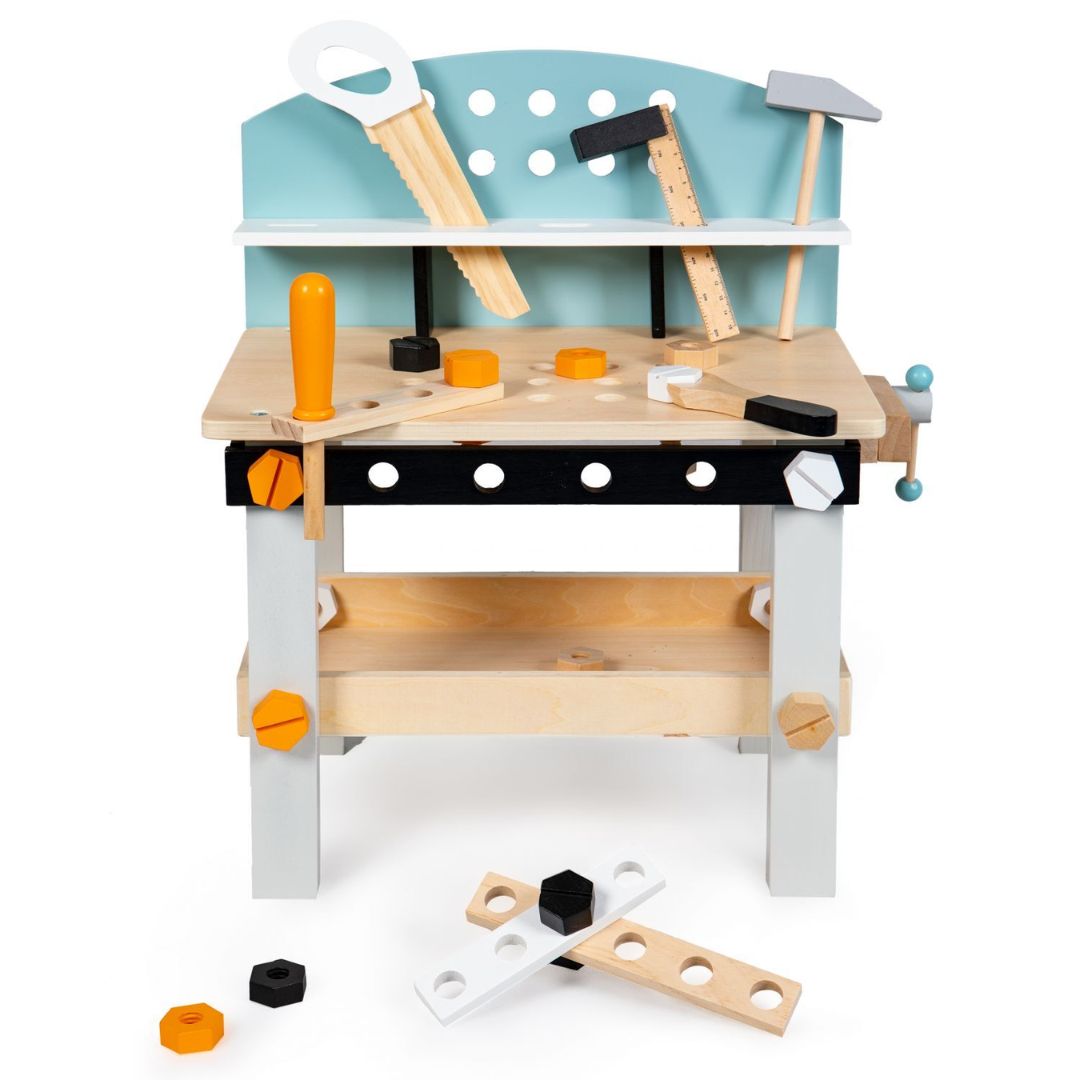 Werkzeugbank aus Holz blau