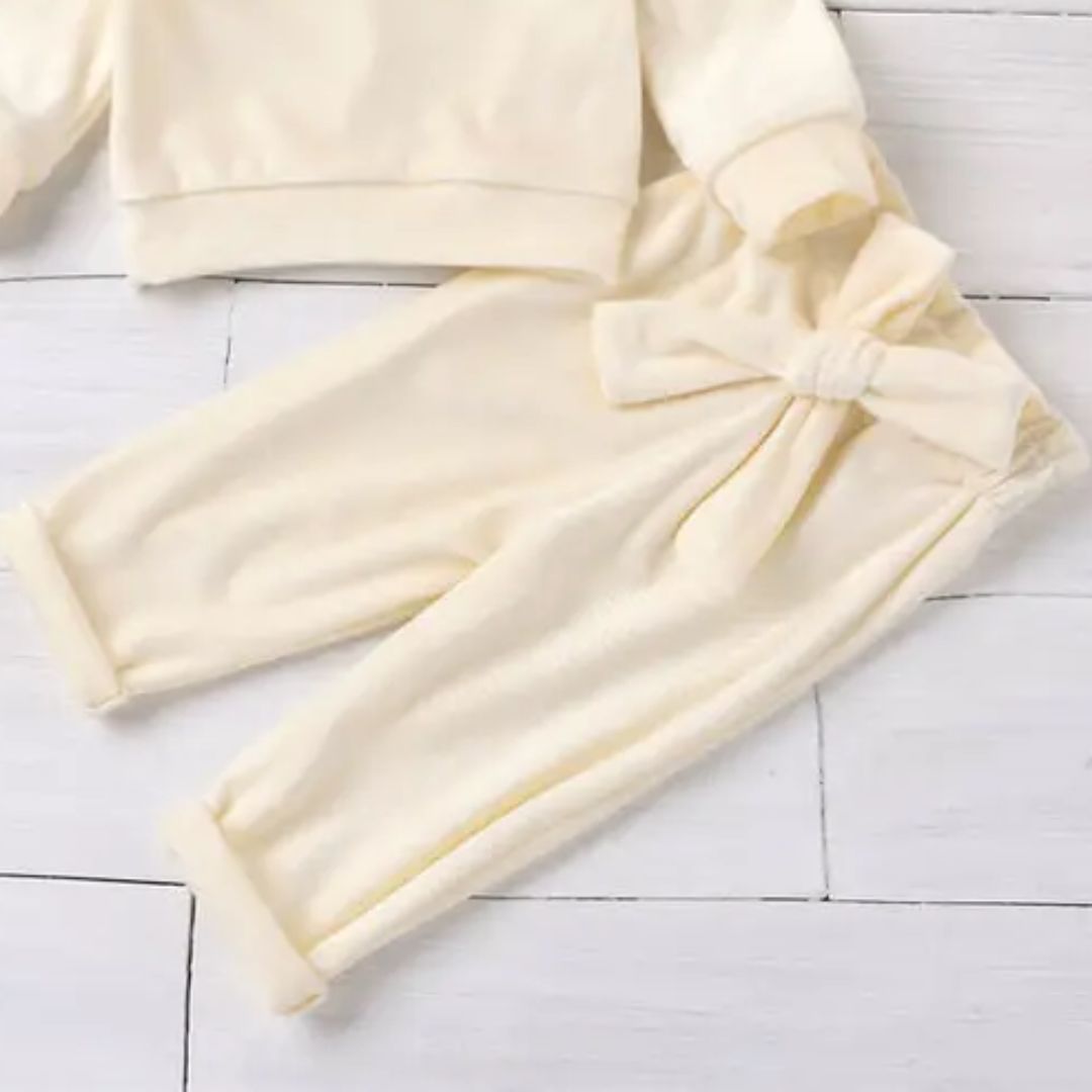 Einfarbiger Hosenanzug Samt beige