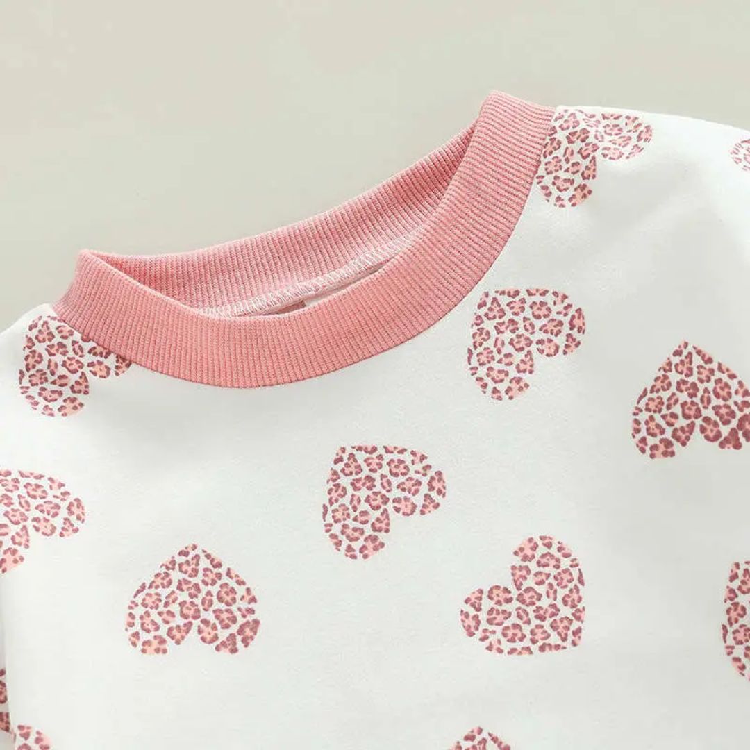 Langärmliger lässiger Baby-Overall mit Herzen rosa
