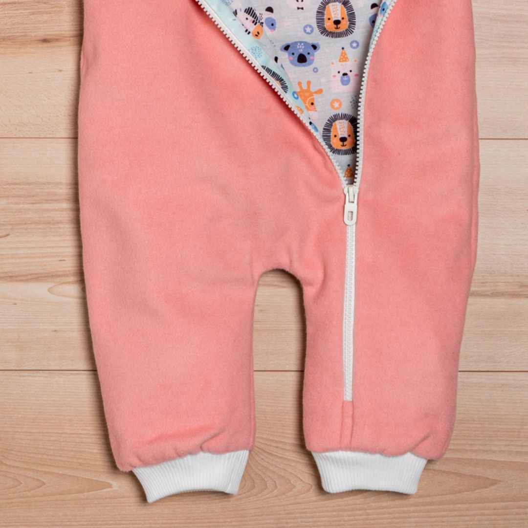 Wollfleece Overall "Süße Tiere" rosa
