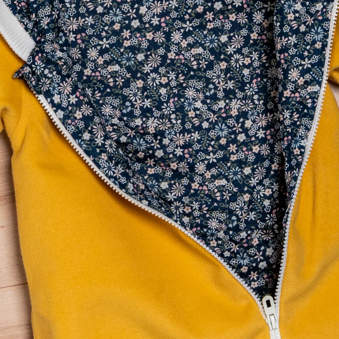 Wollfleece Overall "Blumenmuster" senfgelb