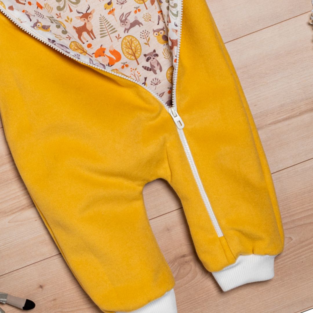 Wollfleece Overall "Waldtiere" senfgelb