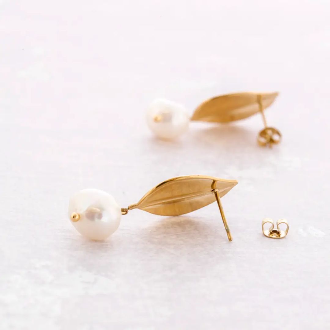 Damen Perlenblatt-Ohrringe gold/weiß