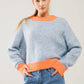 Übergroßer hellblau/oranger Strickpullover