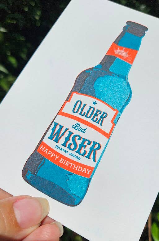 Riso-Druck Grußkarte „Older BUD Wiser“ – lustige Geburtstagskarte