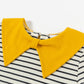 Gestreiftes Sweatshirt mit gelber Schleife