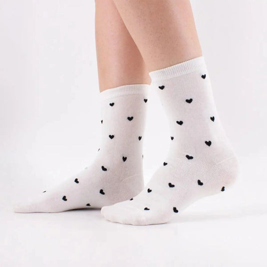 Damen Socken lang mit schwarzen Herzen weiß