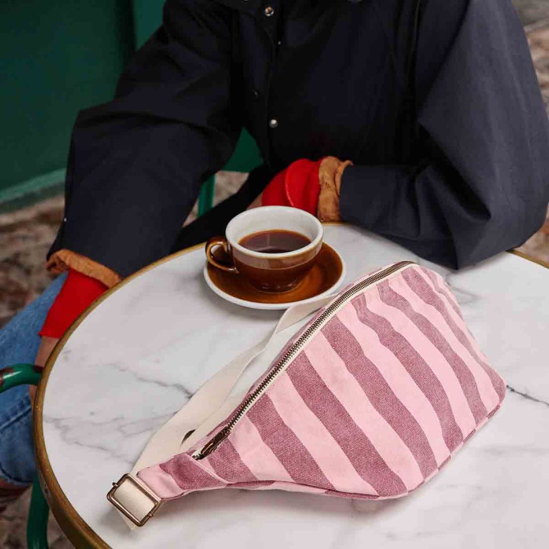 Damen Gürteltasche Streifen in burgunderrot/blassrosa