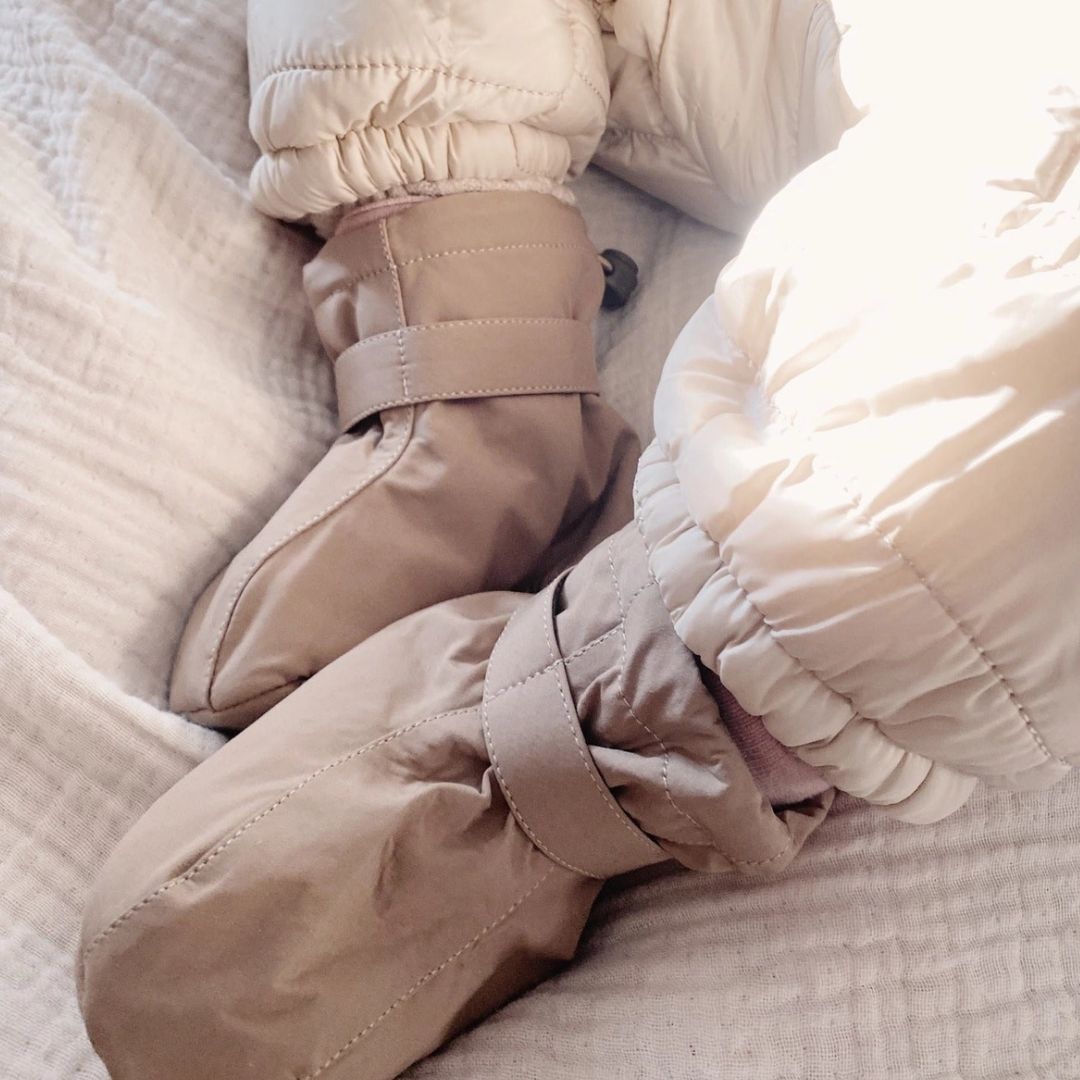 4 Season Baby-Boots zum Überziehen in dunklem beige