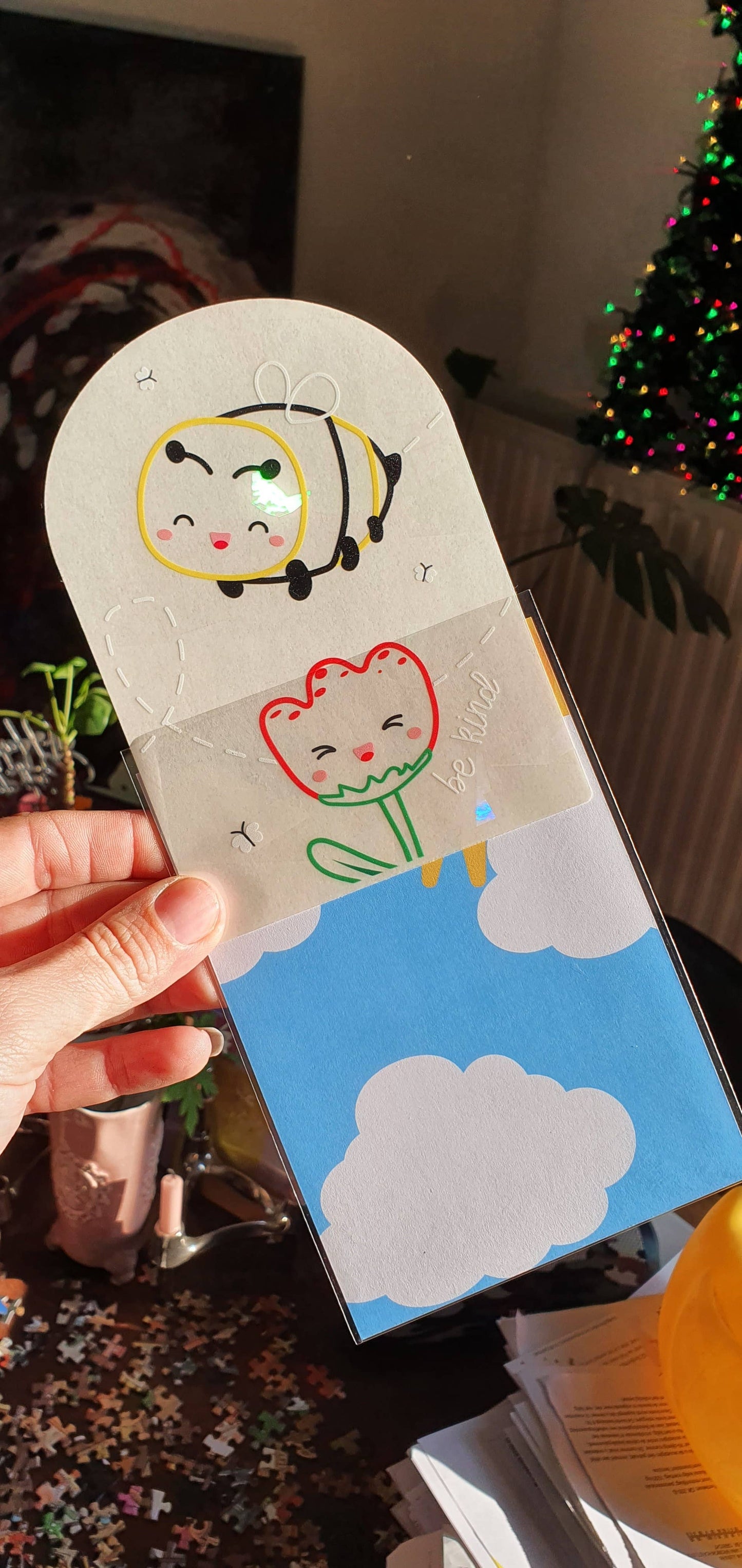 Suncatcher Regenbogen Fensteraufkleber im kawaii Stil