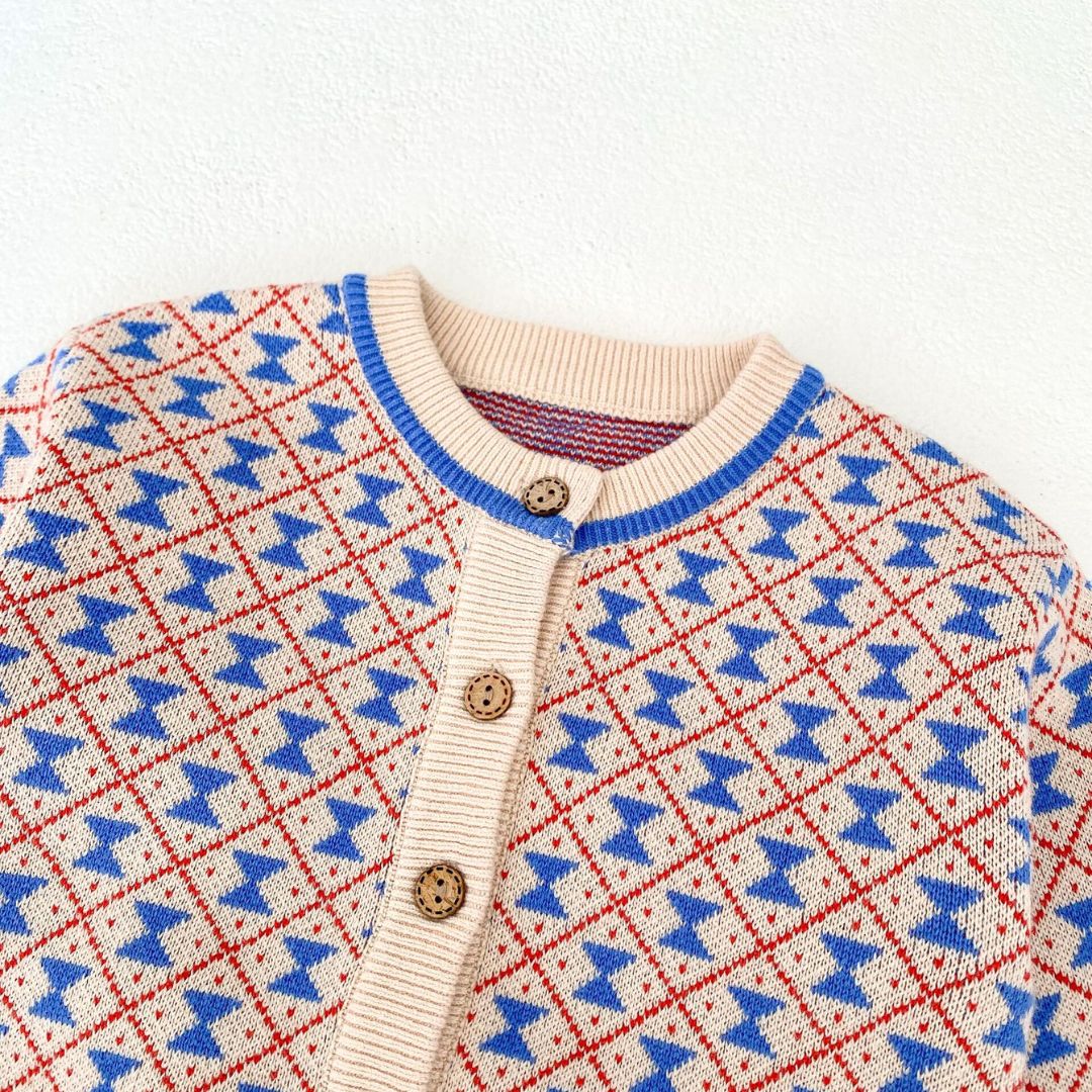 Wunderschöner Strick-Cardigan mit geometrischem Muster