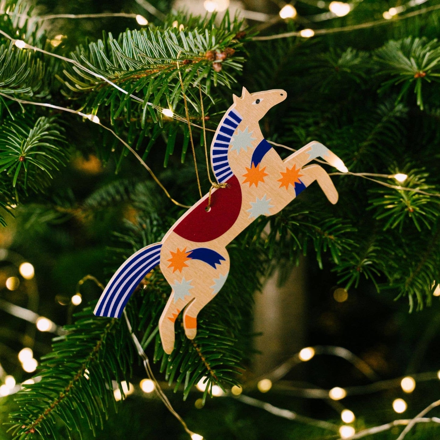 Weihnachtsschmuck Holzpferd, skandinavischer Volksstil