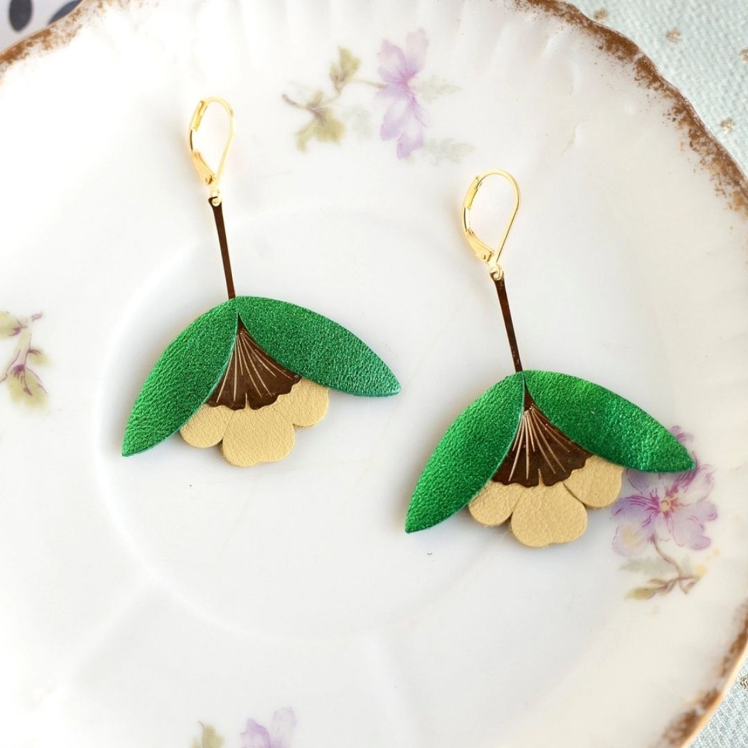 Damen Ohrringe 'Ginkgo-Blüten' grün/gelb