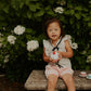Handgemachte Baby Rassel 'Erdbeer-Cupcake'