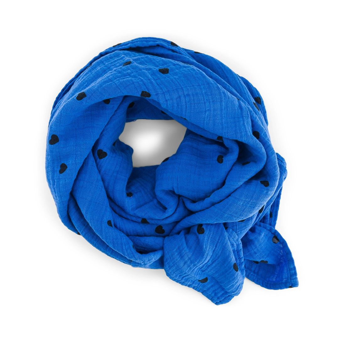 Schaltuch aus Musselin 'BIANCA Herz-Print in Greek Blue' 70 x 70 cm