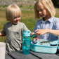 Wasserflasche 2 in 1 mit abnehmbarem Bodenbecher blau