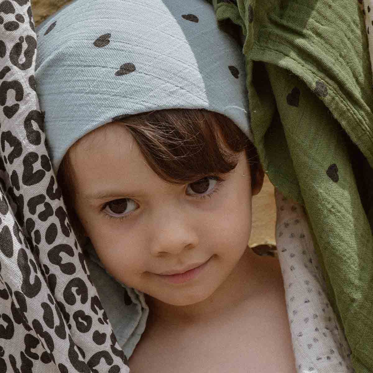 LANGE BIANCA HERZSPRAY, BLAU 70*70