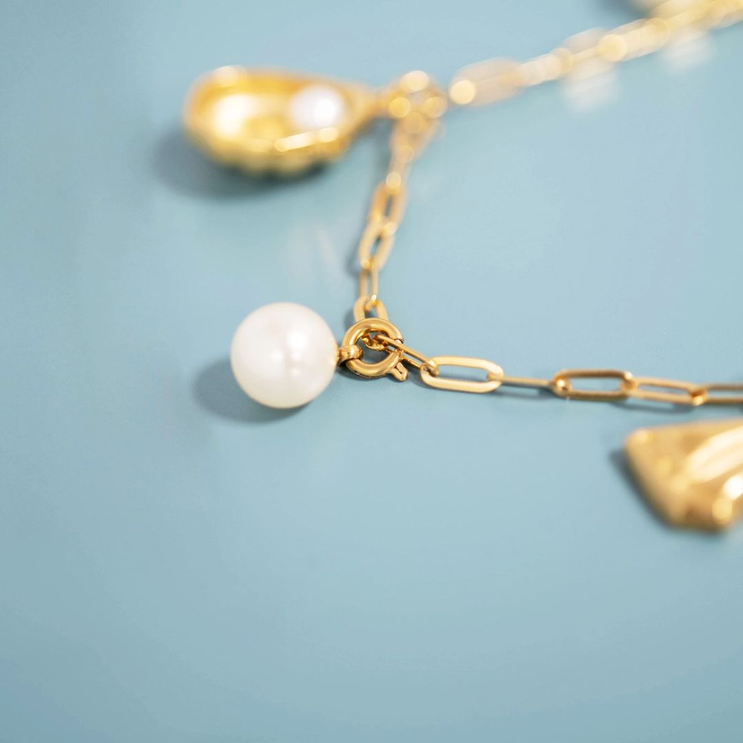 Anhänger 'Pearl' gold 8 mm