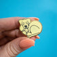 Anstecker 'Hunde Pin' gelb/gold