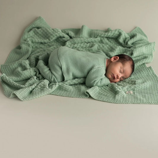 Quadratische weiche grüne Babydecke