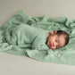 Quadratische weiche grüne Babydecke