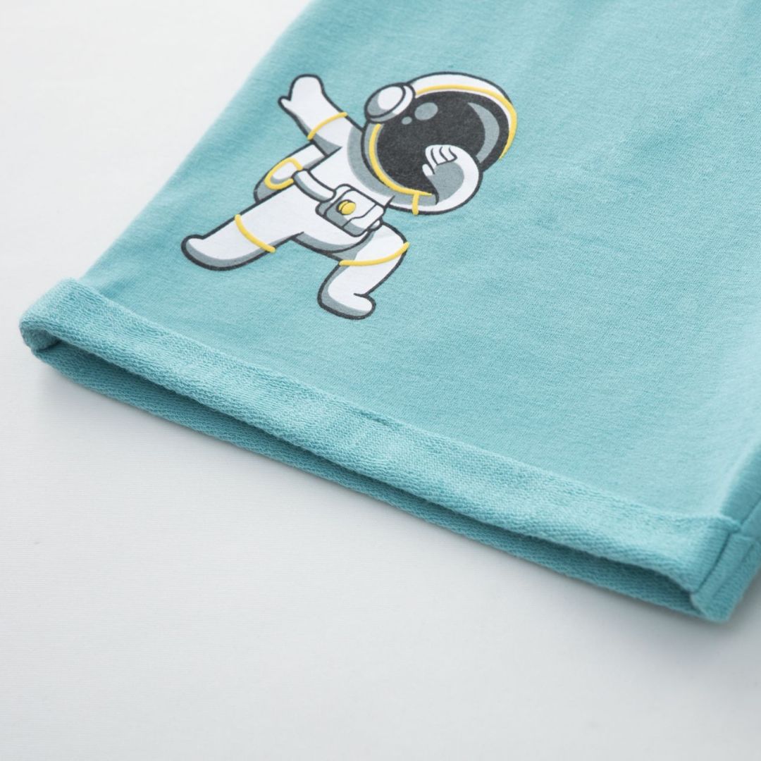 Blaue Shorts für Kinder mit Astronaut