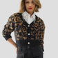 Leopardenmuster Strickjacke aus Wollstrick in Camel