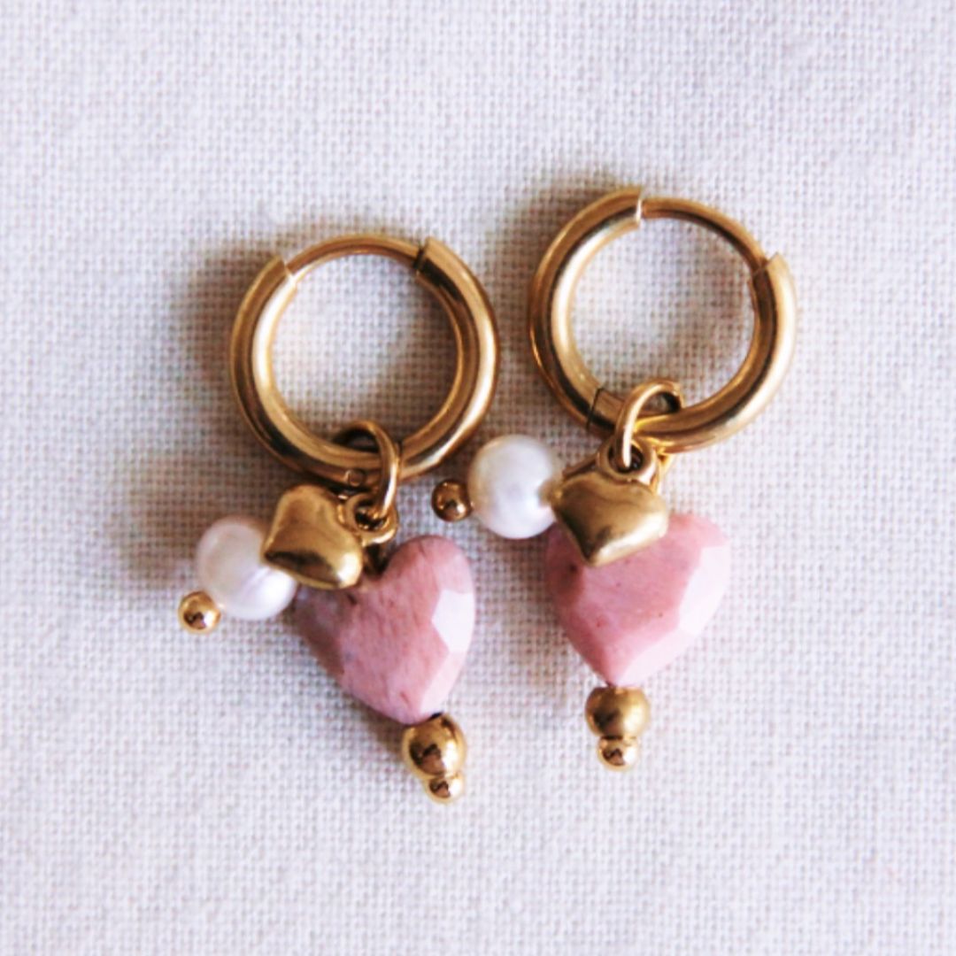 Damen Ohrringe Creolen mit Edelsteinherz und Perlen