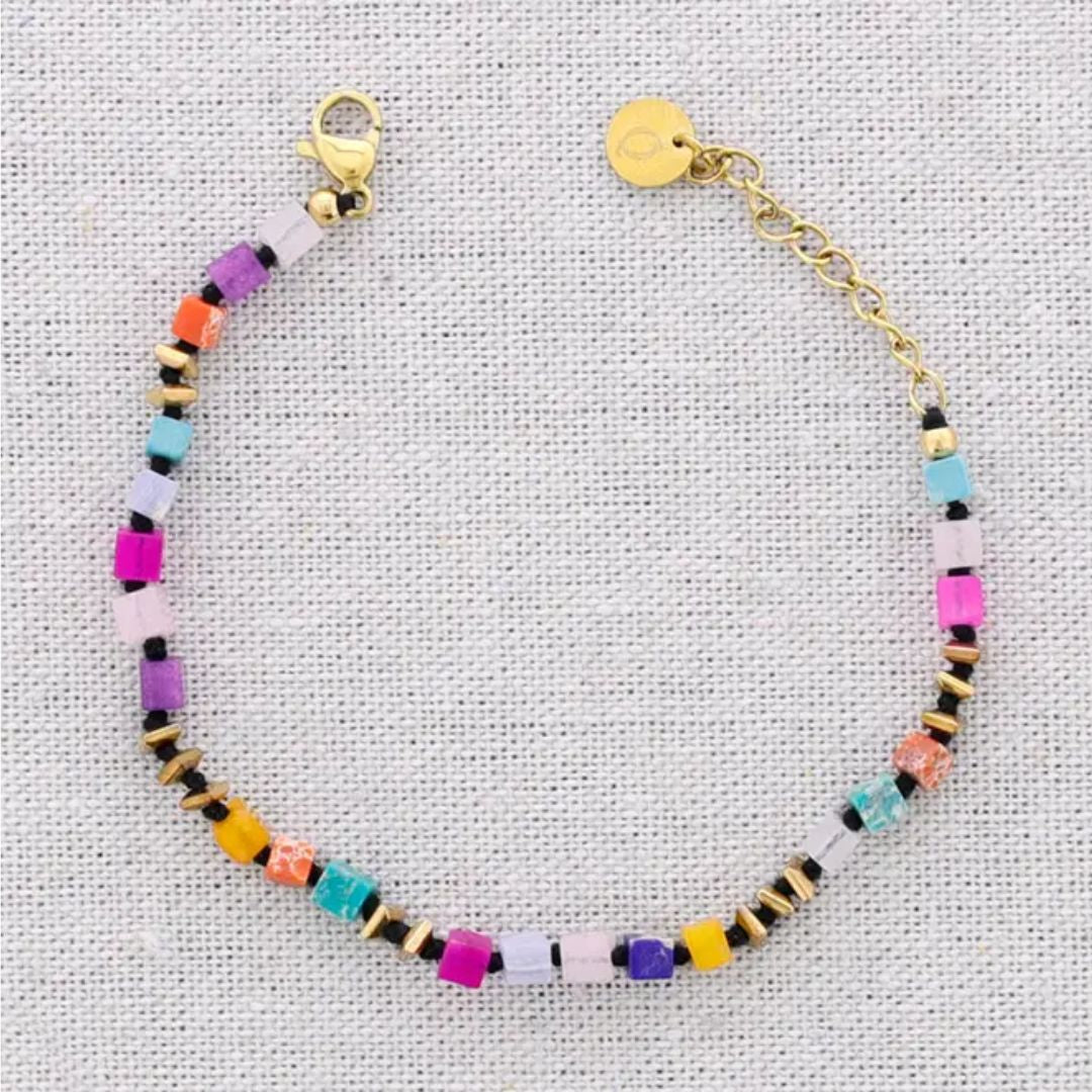 Damen Armband mit quadratischen Perlen und Steinen multicolor