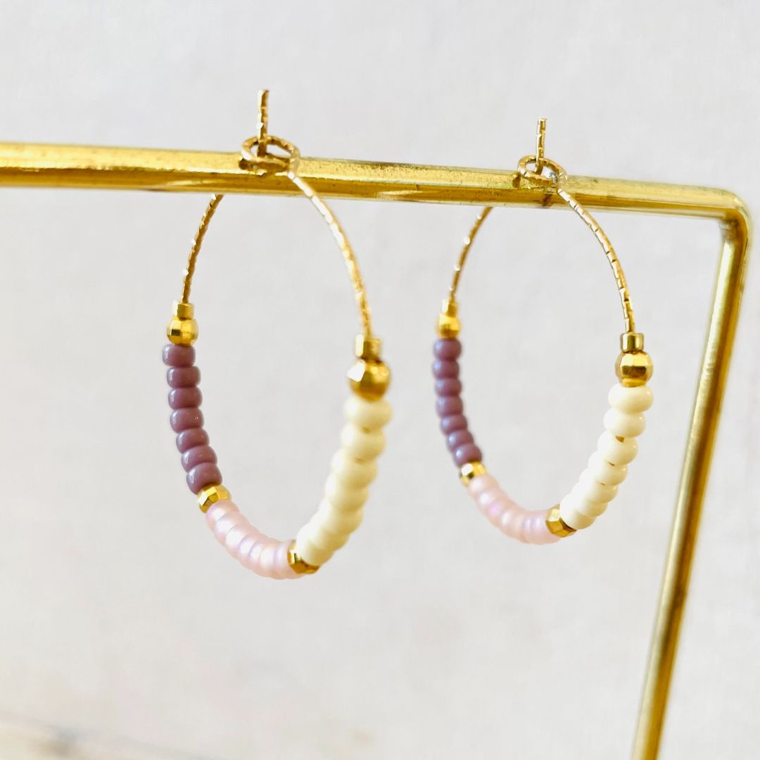 Damen Ohrringe Creolen Miyuki Perlen 'Lola' flieder/beige