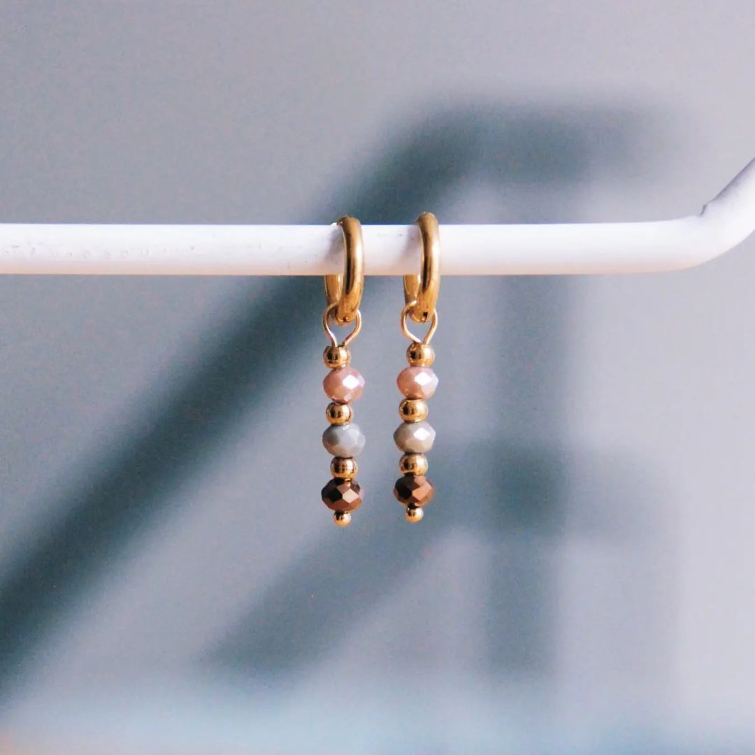 Damen Creolen 'Hoops mit Facetten' taupe