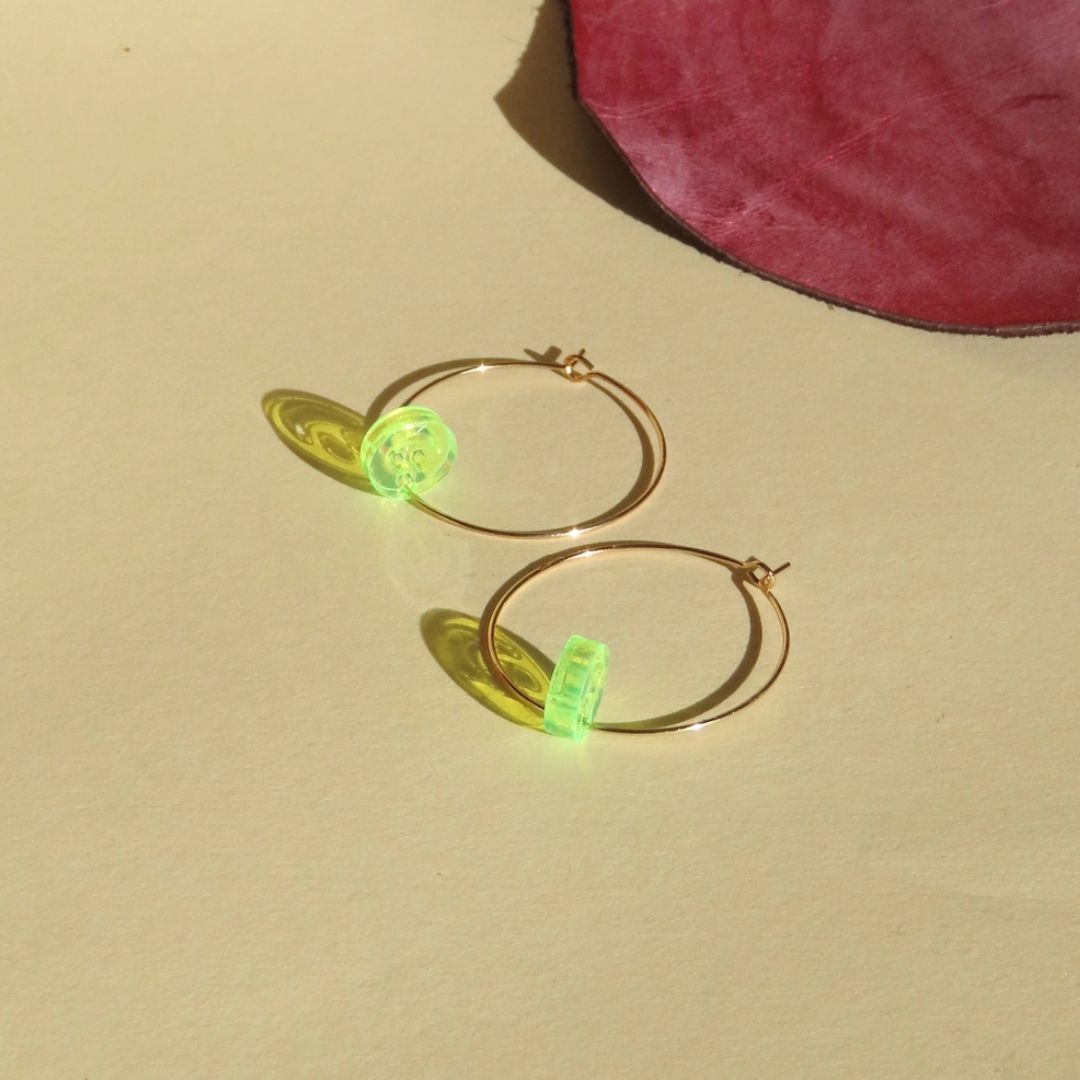 Damen Ohrringe Creolen mit Neon Smileys