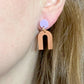 Damen Ohrringe Mini Arch Acryl Ohrringe  flieder/camel