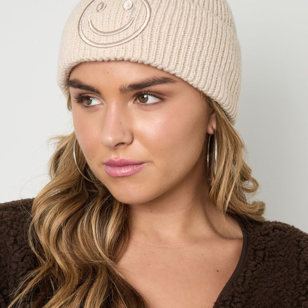 Damen Strickmütze mit Smileydetail rosa