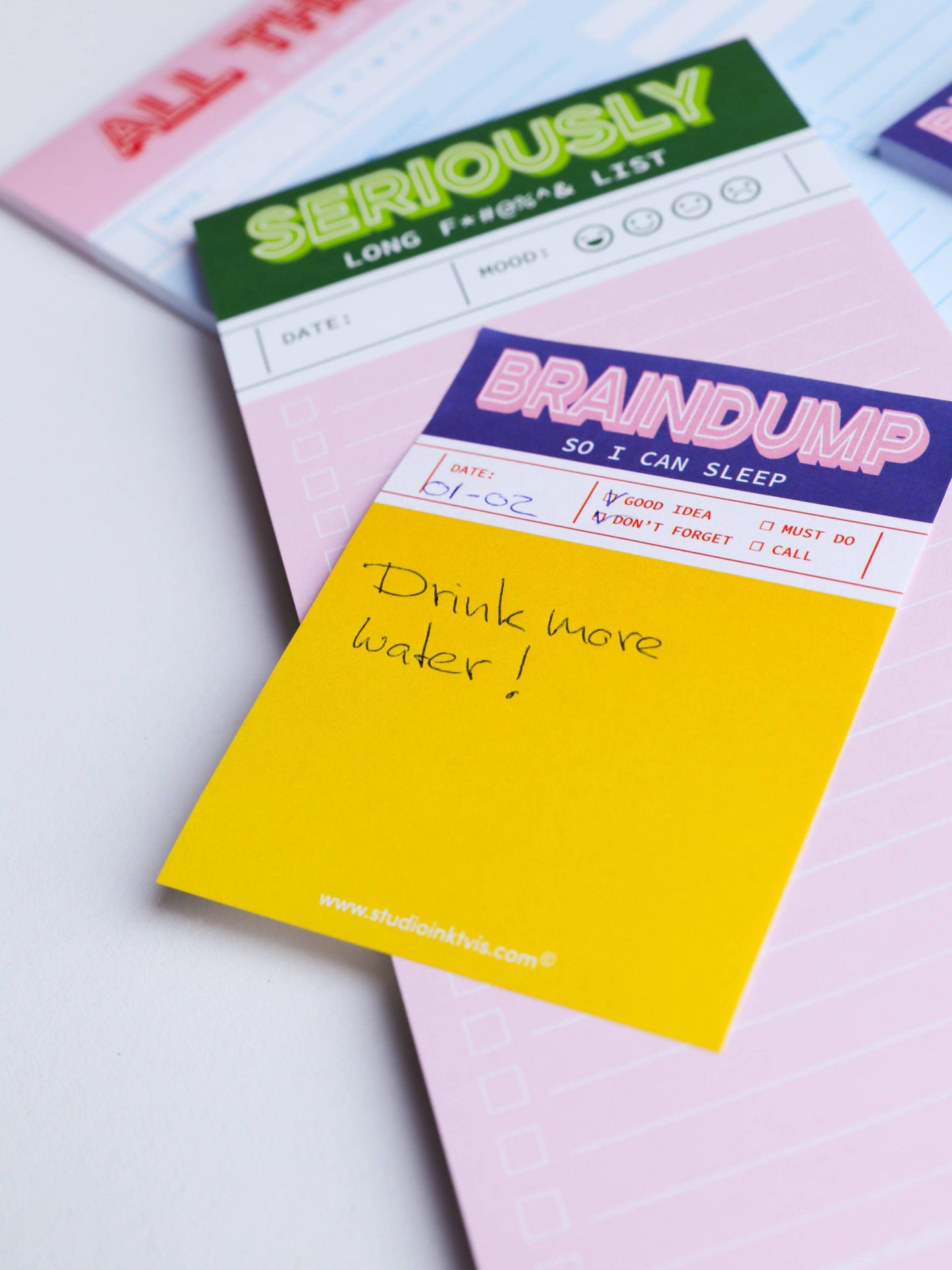 Grün-pinker, lustiger Notizblock „Seriously long funking To-Do-Liste“