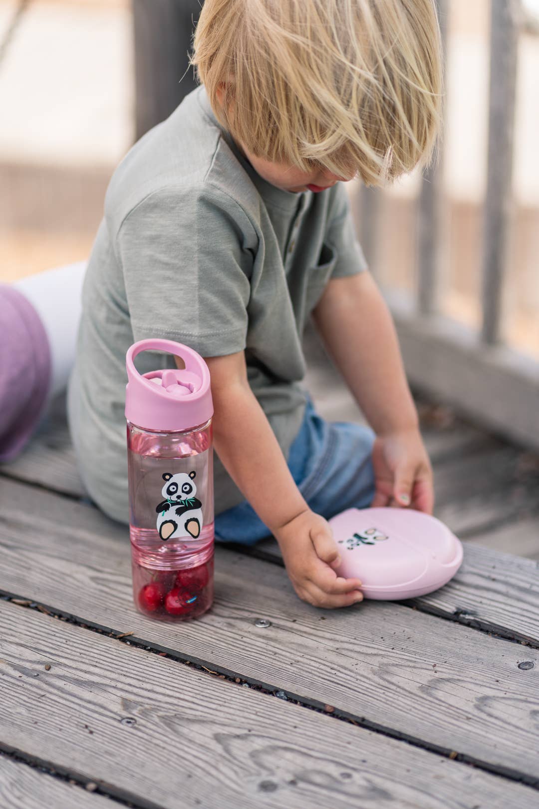 Wasserflasche 2 in 1 mit abnehmbarem Bodenbecher rosa