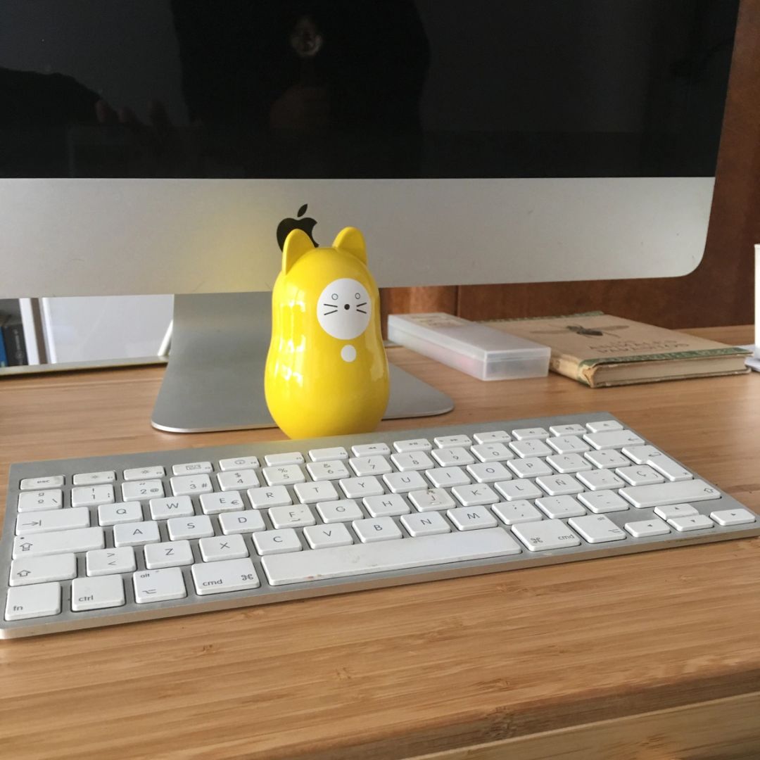 Daruma-Neko: ERREICHE DEIN ZIEL! Glückskatze gelb
