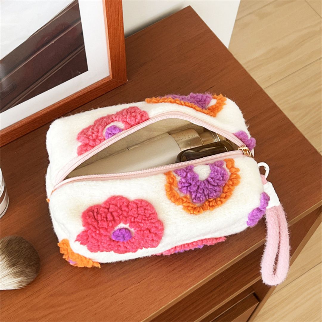 Makeup Tasche 'Romantic Flower Plush'
