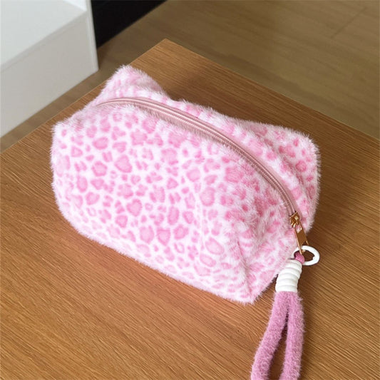Makeup Tasche 'Romantic Retro Leopard Plush' pink
