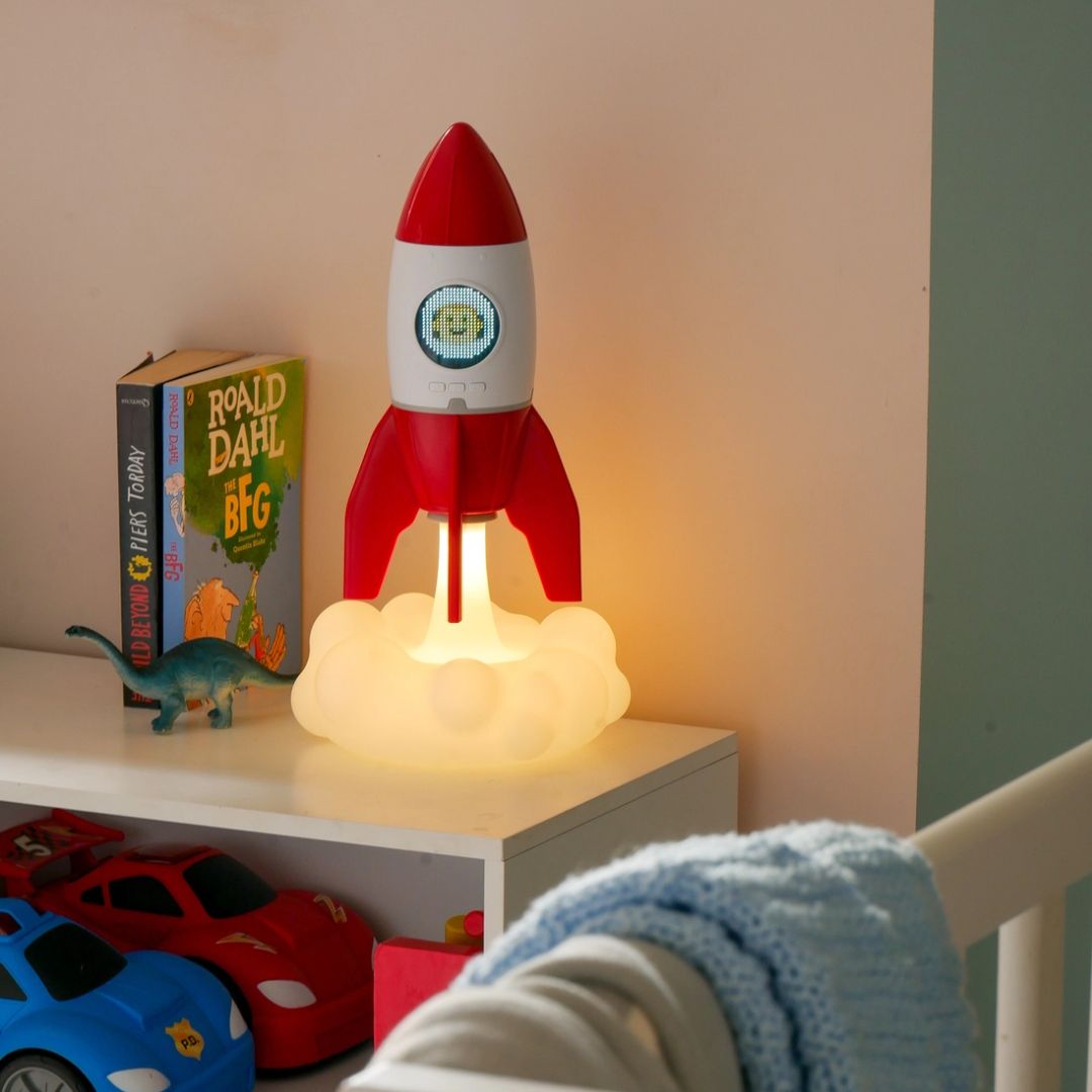 Rakete 3-in-1 Nachttischlampe Digitaluhr & Deckenprojektor