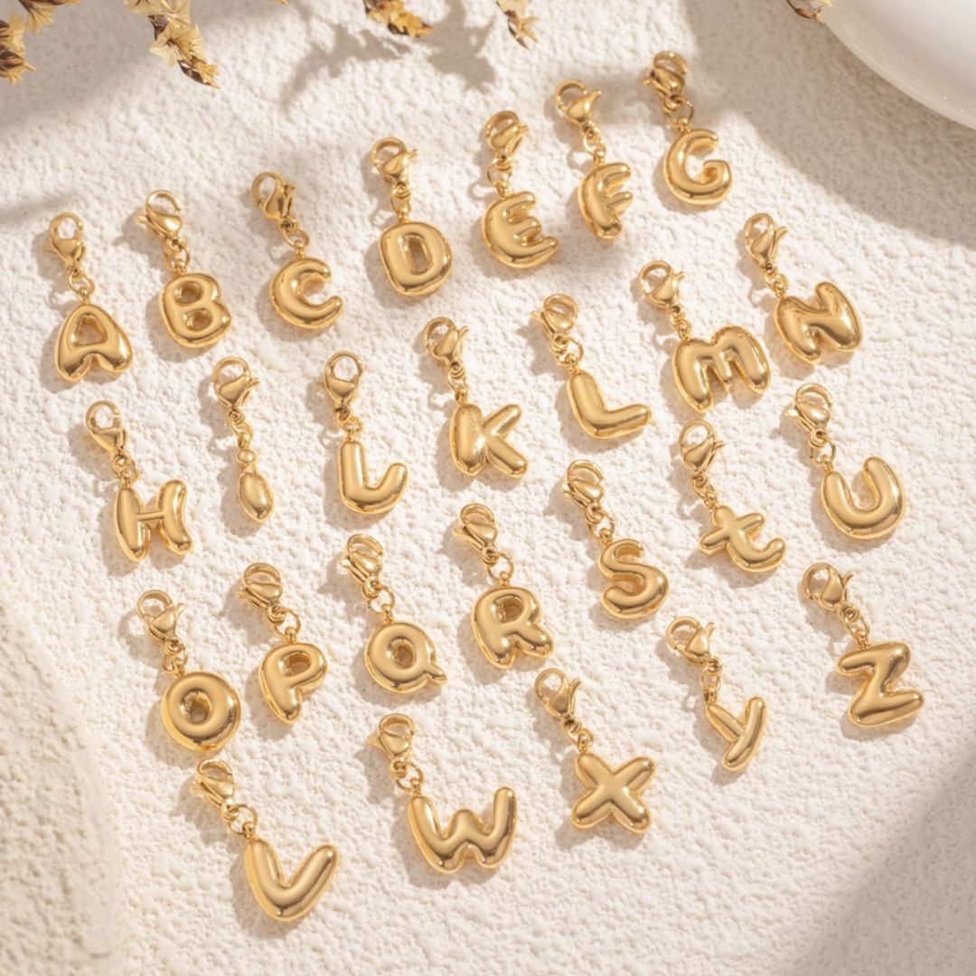 Personalisierbare Anhänger Buchstaben gold
