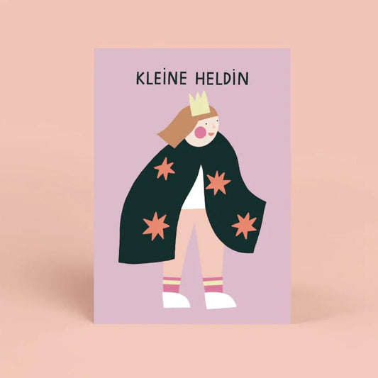 Postkarte 'Kleine Heldin'