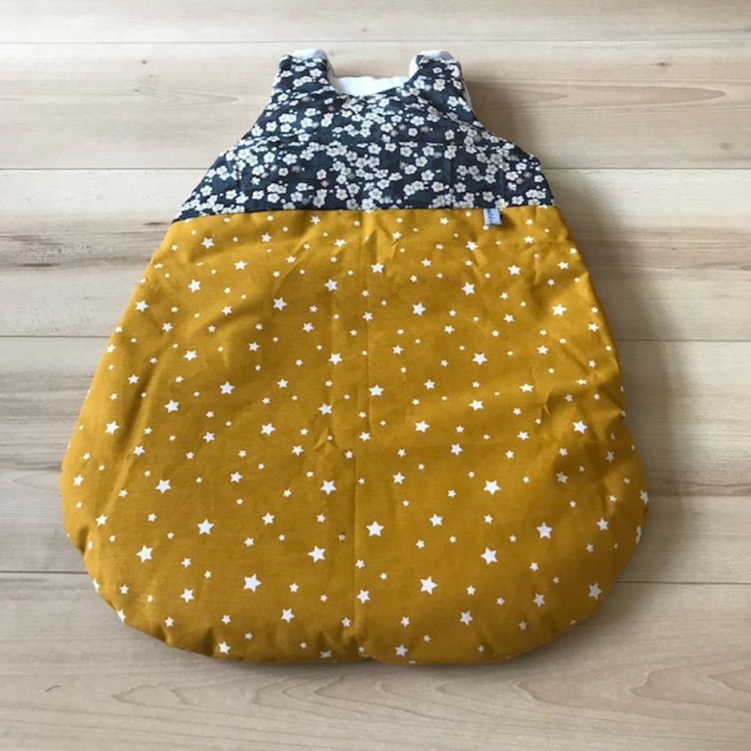 schlafsack 12 monate Schlafsack mit Blumen- & Sternenmuster 0-6 Monate – suebidou
