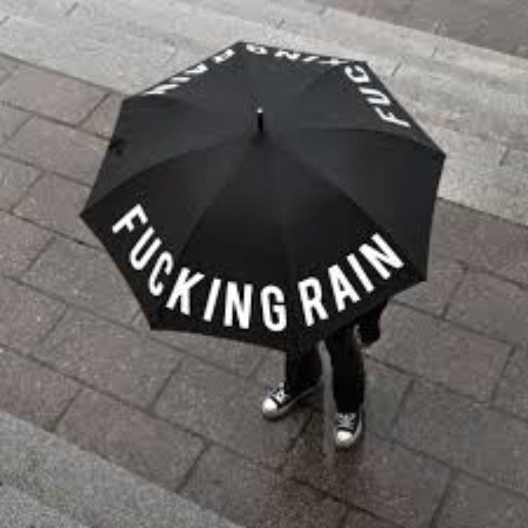 Schwarzer Regenschirm 'FUCKING RAIN' ∅ 106 cm