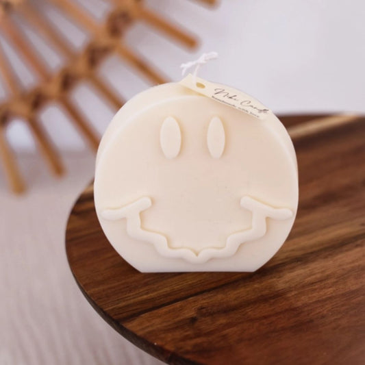 Smiley Kerze handgemacht aus Rapswachs offwhite