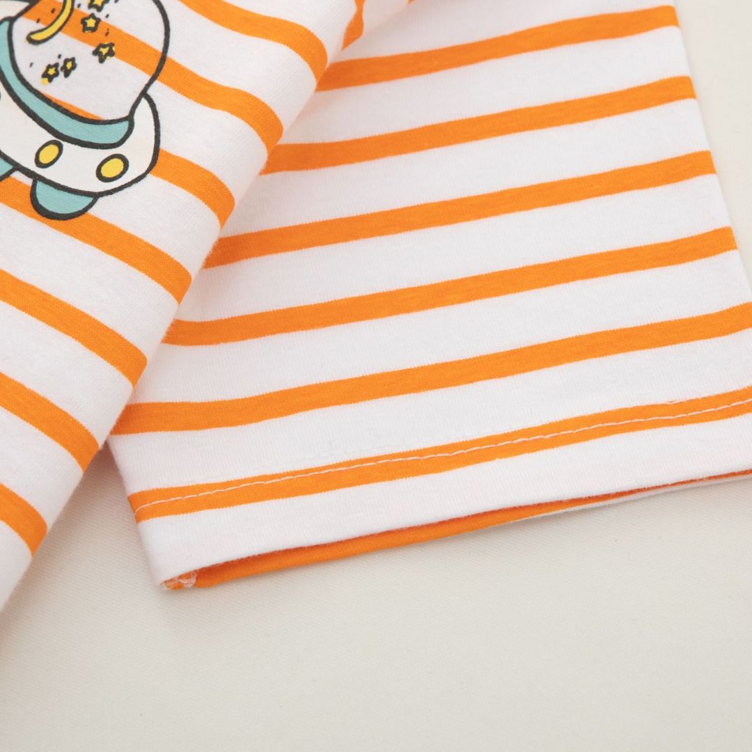 Orangefarbenes gestreiftes T-Shirt für Jungen