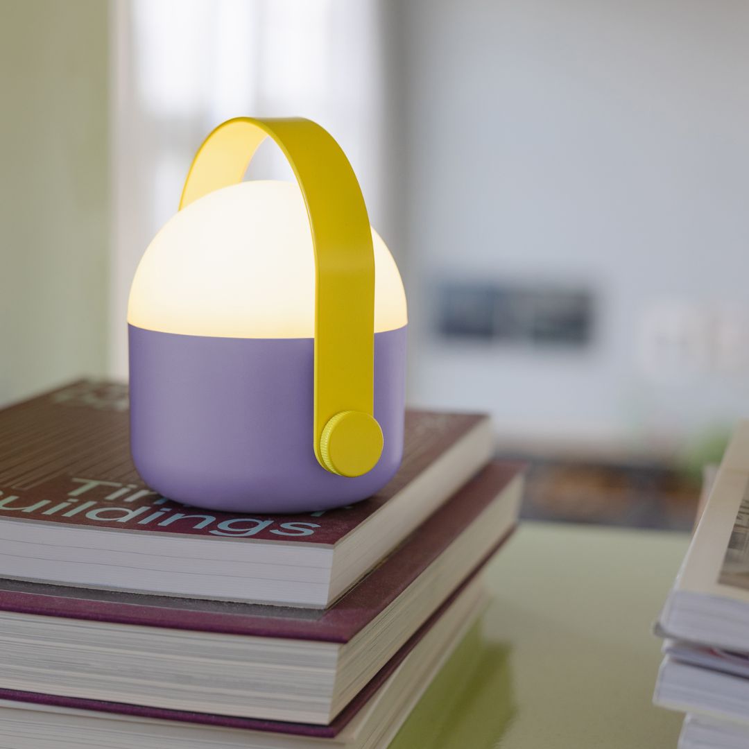 Tragbare LED Leuchte In und Outdoor 'OLE' lila