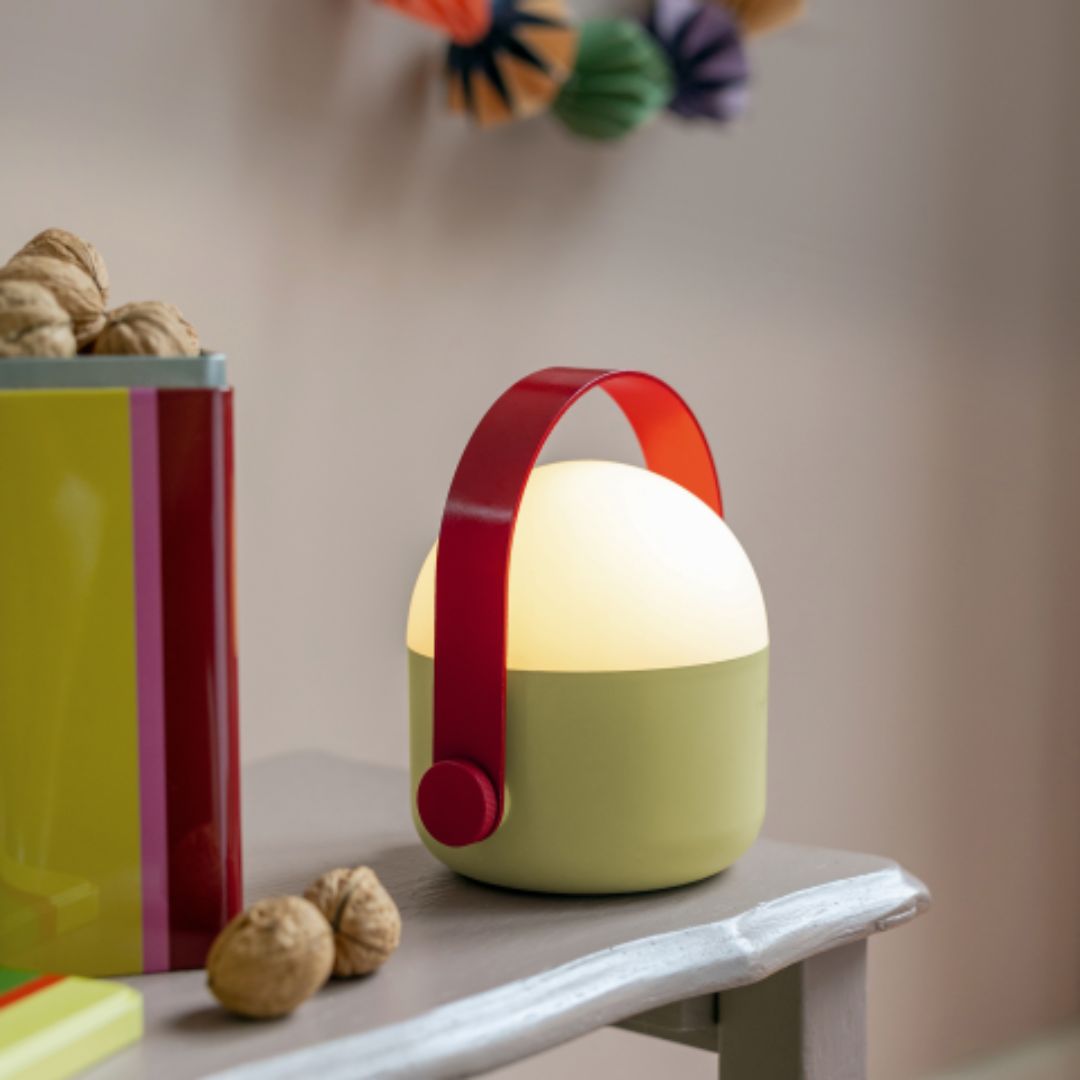 Tragbare LED Leuchte In und Outdoor 'OLE' sand/grün