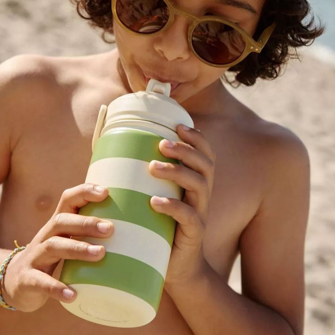 Trinkflasche Edelstahl gestreift grün personalisierbar