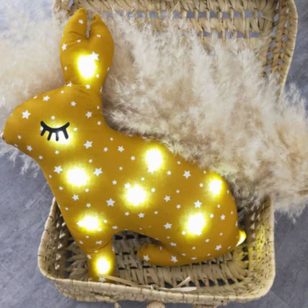 Nachtlichtkissen Sternenhimmel Hase gelb